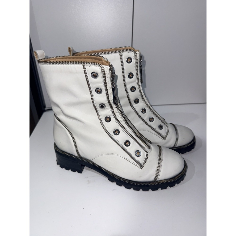 SCHUTZ WHITE LEATHER ZIPPER ACCENT ANNMARIE COMBAT ANKLE‎ BOOTS 8.5 FRONT ZIP